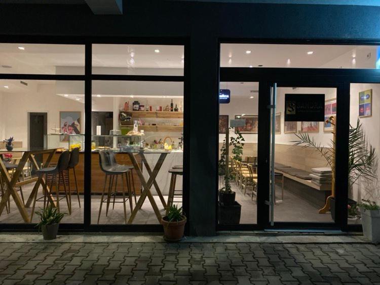 Sandra Apartmani Vrsac Ngoại thất bức ảnh